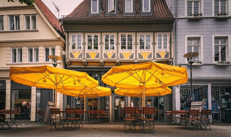 Top 5 des meilleurs parasols pour votre terrasse de restaurant