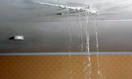 Comment traiter les fuites situées au plafond
