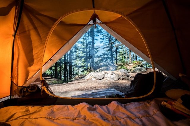 Camping en pleine nature : explorez les plus beaux sites de camping